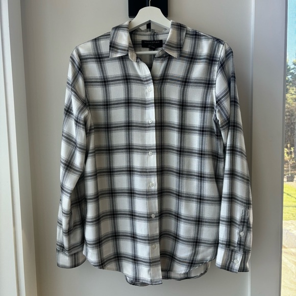 Women’s Banana Republic Boyfriend Fit Flannel Plaid Shirt - Picture 1 of 6